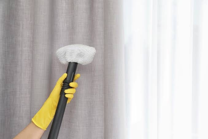 17 советов клинеров как почистить грязные шторы без их снятия